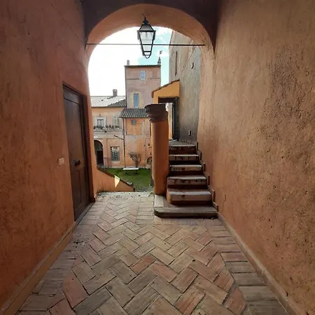 Castello Del Duca Country house *